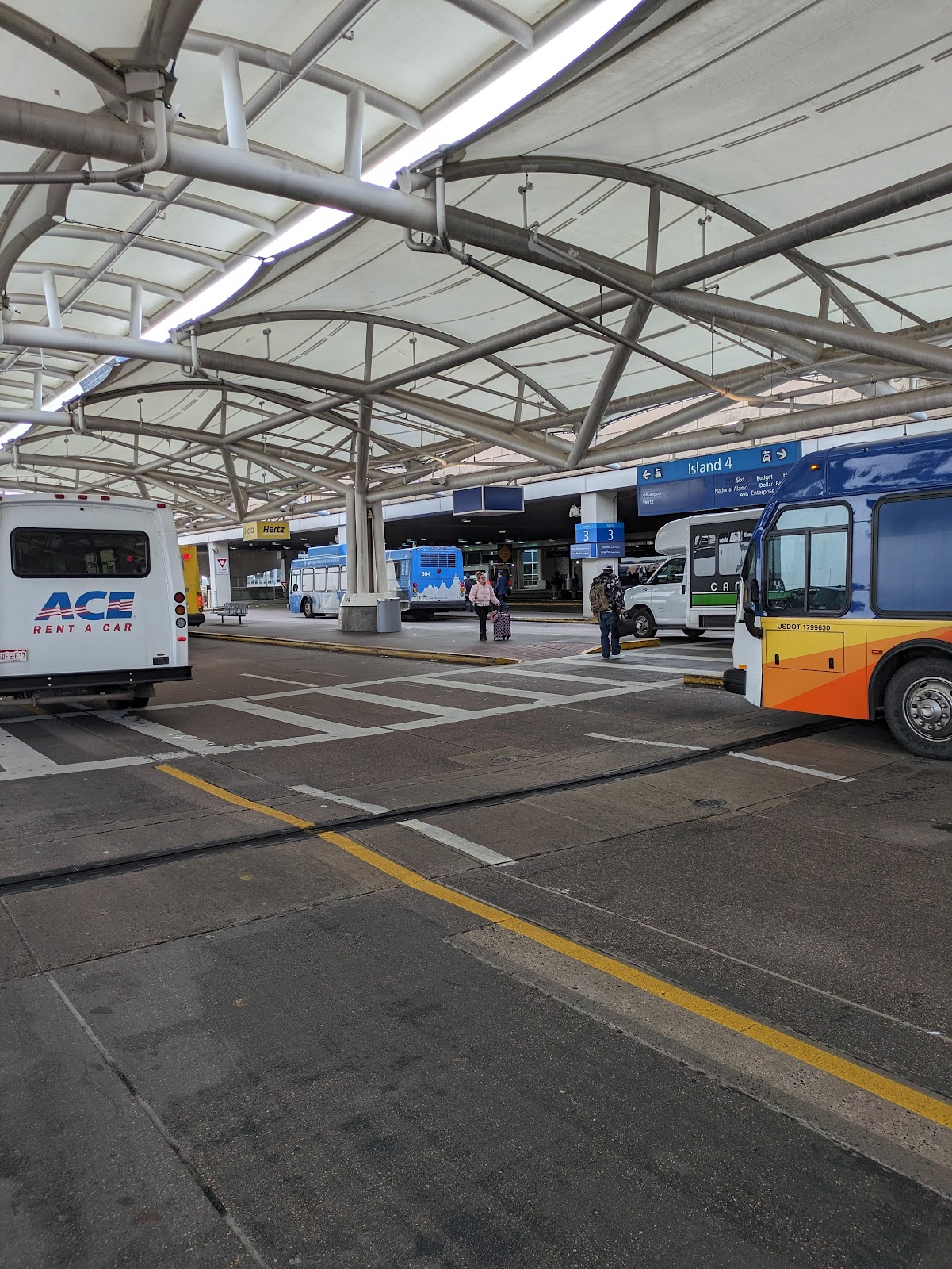 Denver Airport shuttle pickup location 5th floor