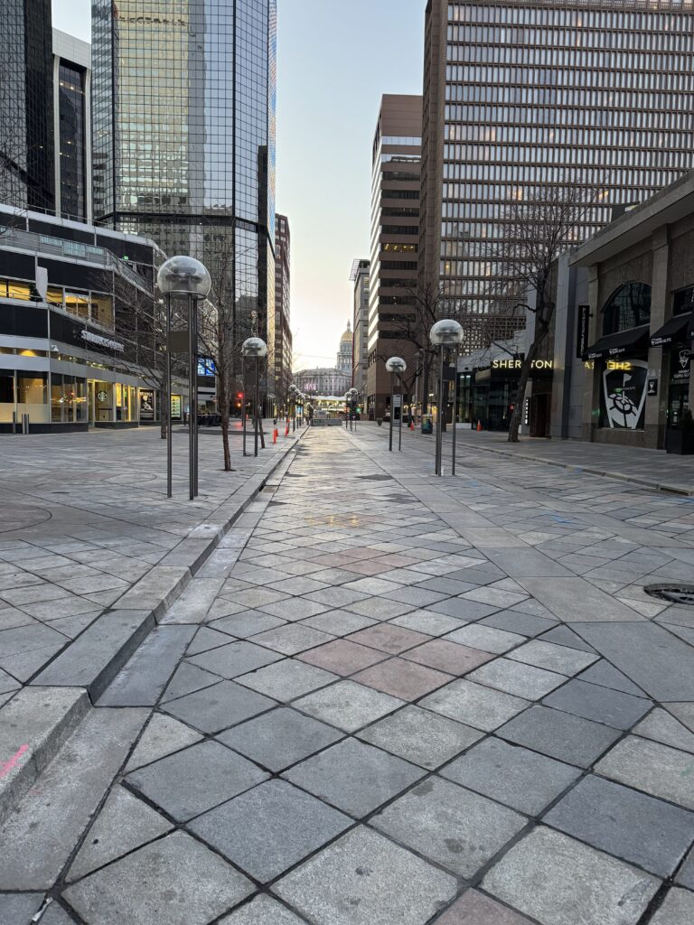 16st Mall